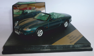 Preview: Vitesse V100A Jaguar XK8 Cabrio Rechtslenker grünmet. 1:43