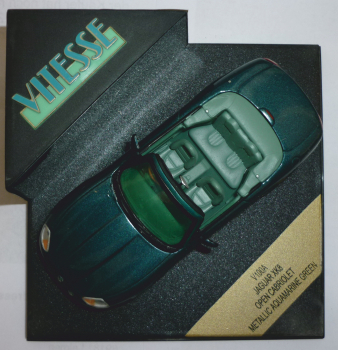 Preview: Vitesse V100A Jaguar XK8 Cabrio Rechtslenker grünmet. 1:43