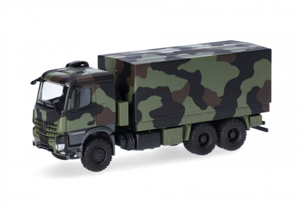 Herpa 746991-002 MB Arocs 6x6 3-achs Pritsche-/Planen-LKW tarnfarben 1:87 Spur H0