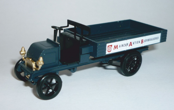 Märklin 1889 3er-Set historische LKW Mainzer Aktien Bierbrauerei, 4711, Dampfwaschanstalt