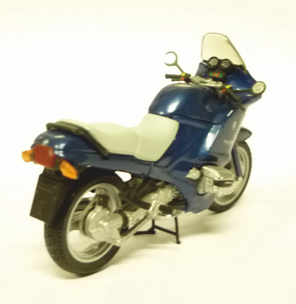 Minichamps 002043 BMW R1100 RS avusblau 1:24