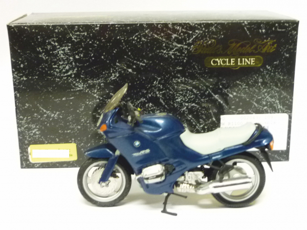 Minichamps 002043 BMW R1100 RS avusblau 1:24
