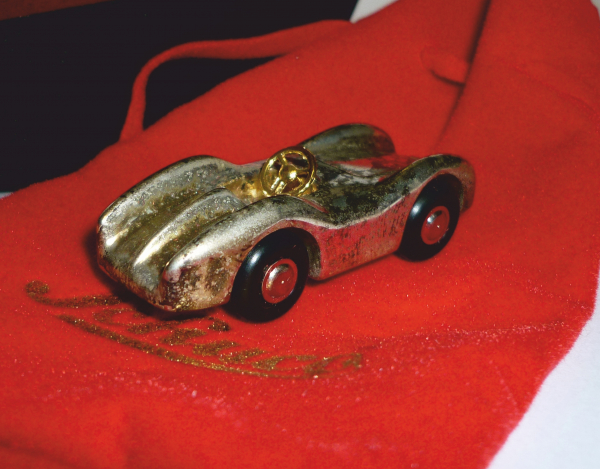 Schuco Piccolo 01182 Mercedes Stromlinie Rennwagen versilbert in Sonderkarton 1:90