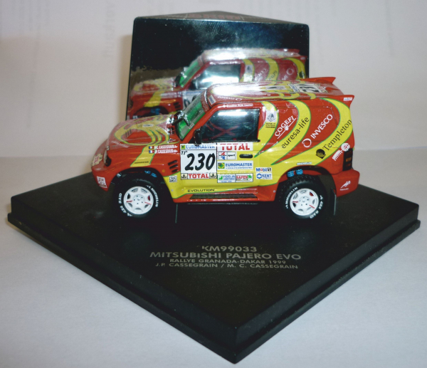 Skid SKM99033 Mitsubishi Pajero EVO Granada Dakar 1999 Cassegrain / Cassegrain 1:43