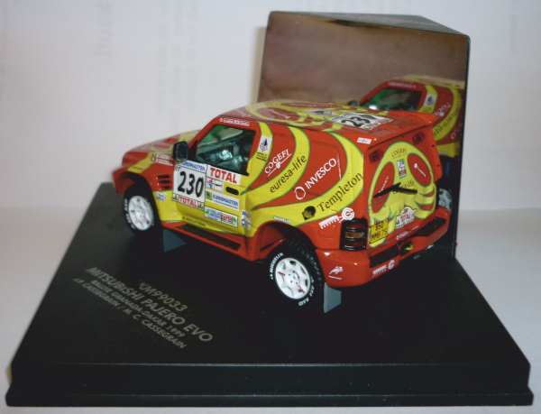 Skid SKM99033 Mitsubishi Pajero EVO Granada Dakar 1999 Cassegrain / Cassegrain 1:43